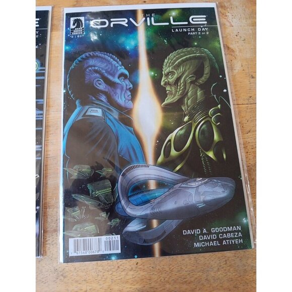 The Orville Launch Day Part 1 And 2 #1 & #2 Darl Horse Comics Set Run - Picture 3 of 3